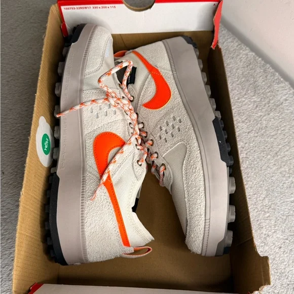 Nike Trail Sneakers Beige Orange Swoosh Cordura Outdoor Shoes Men’s 9.5 NWT - Picture 13 of 14